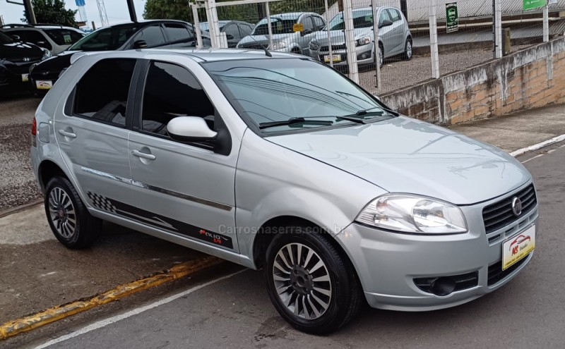PALIO 1.4 MPI ATTRACTIVE 8V FLEX 4P MANUAL - 2011 - FARROUPILHA