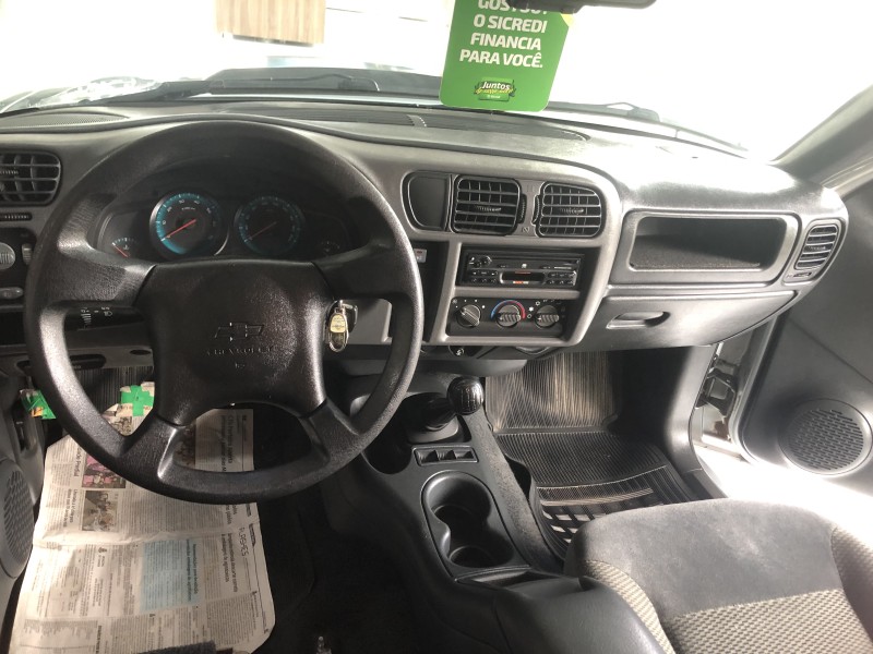 S10 2.4 ADVANTAGE 4X2 CD 8V FLEX 4P MANUAL - 2009 - VALE REAL