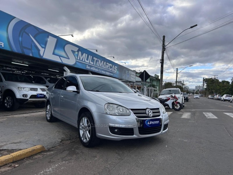 JETTA 2.5 I 20V 170CV GASOLINA 4P TIPTRONIC - 2009 - VENâNCIO AIRES