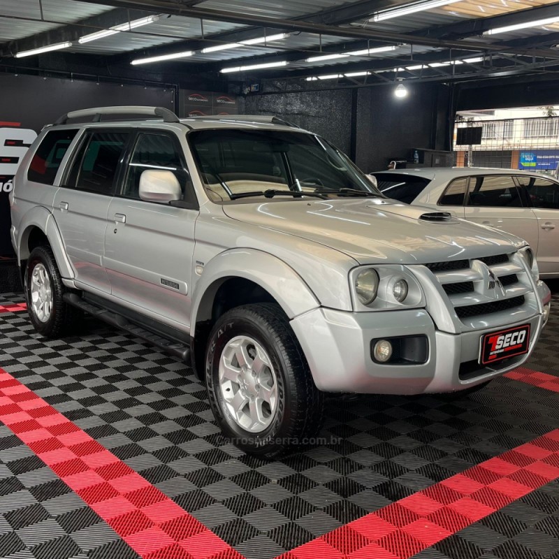 PAJERO SPORT 3.5 HPE 4X4 V6 24V GASOLINA 4P AUTOMÁTICO - 2010 - PASSO FUNDO