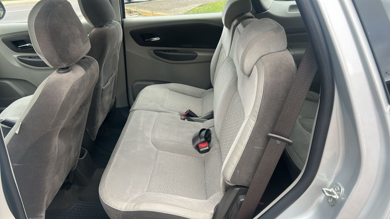 SPIN 1.8 LTZ 8V FLEX 4P MANUAL - 2014 - FARROUPILHA