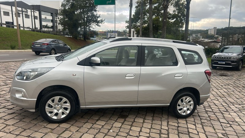SPIN 1.8 LTZ 8V FLEX 4P MANUAL - 2014 - FARROUPILHA