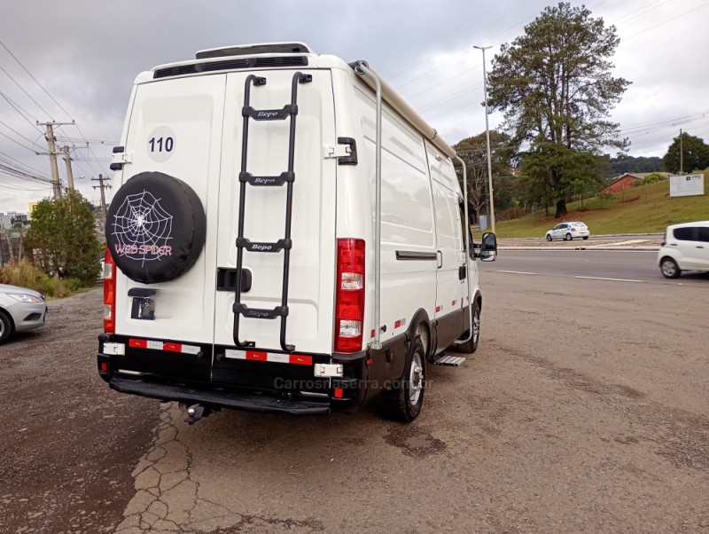 DAILY 35S14 GRAN FURGONE TURBO INTERCOOLER DIESEL 3P MANUAL - 2009 - FARROUPILHA