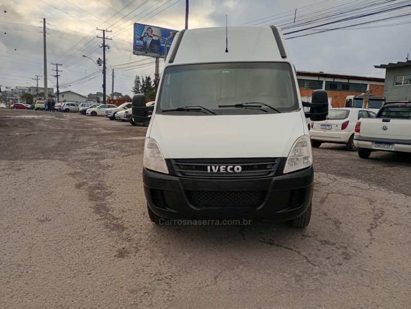 daily 35s14 gran furgone turbo intercooler diesel 3p manual 2009 farroupilha
