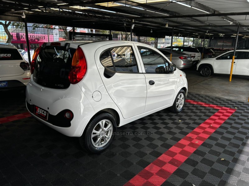 QQ 1.0 MPFI ACT 12V GASOLINA 4P MANUAL - 2018 - PASSO FUNDO