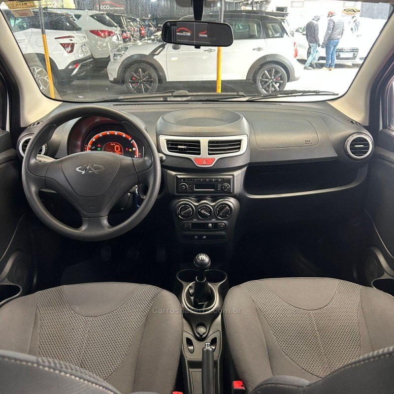 QQ 1.0 MPFI ACT 12V GASOLINA 4P MANUAL - 2018 - PASSO FUNDO