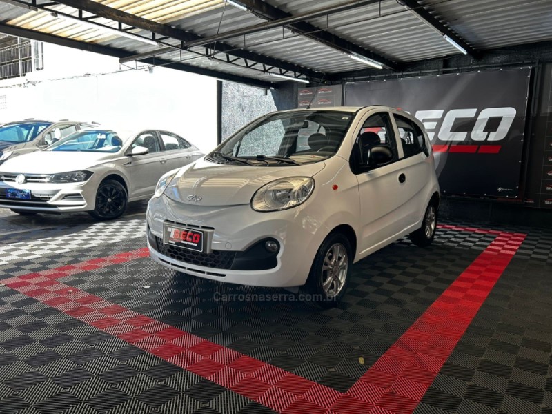 QQ 1.0 MPFI ACT 12V GASOLINA 4P MANUAL