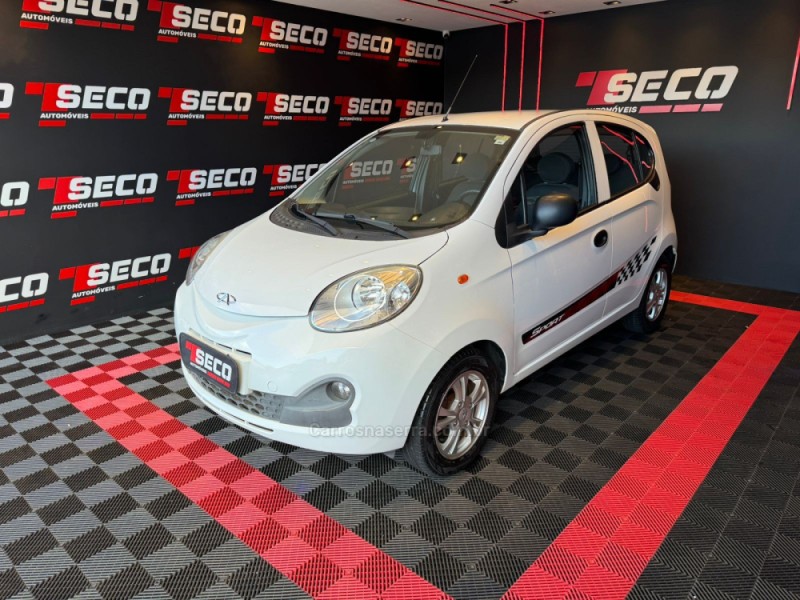 QQ 1.0 MPFI ACT 12V GASOLINA 4P MANUAL - 2018 - PASSO FUNDO
