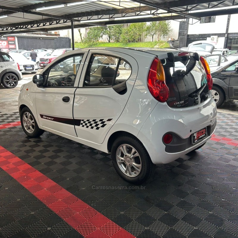 QQ 1.0 MPFI ACT 12V GASOLINA 4P MANUAL - 2018 - PASSO FUNDO