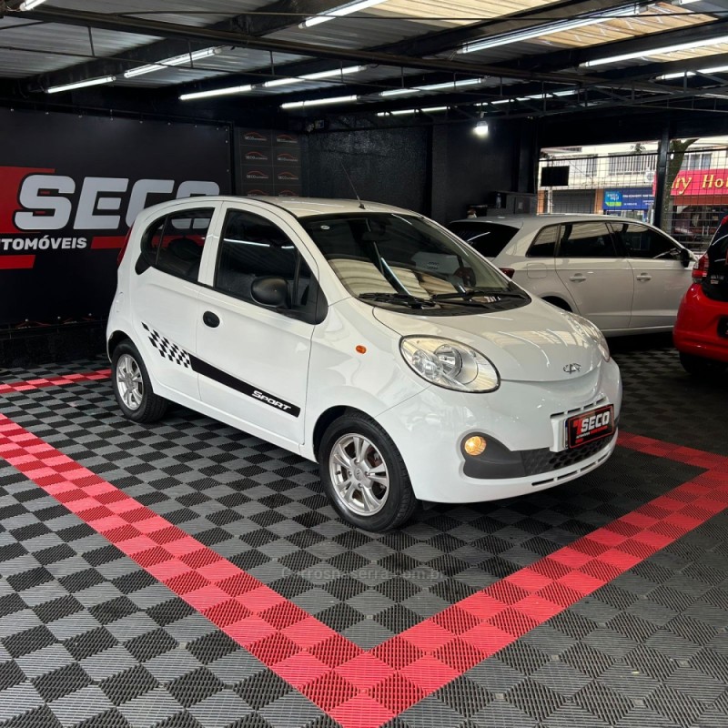 QQ 1.0 MPFI ACT 12V GASOLINA 4P MANUAL - 2018 - PASSO FUNDO