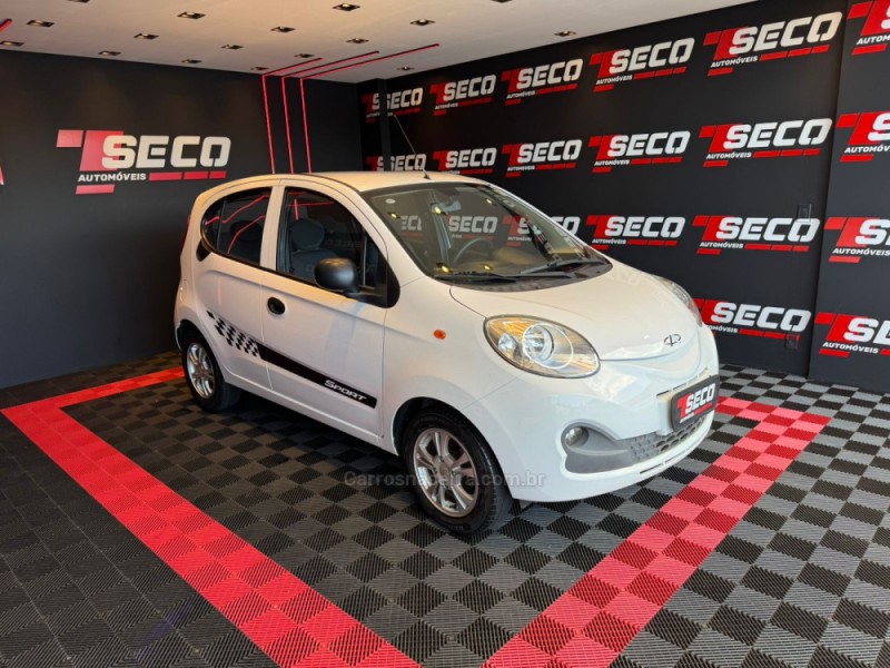 QQ 1.0 MPFI ACT 12V GASOLINA 4P MANUAL - 2018 - PASSO FUNDO