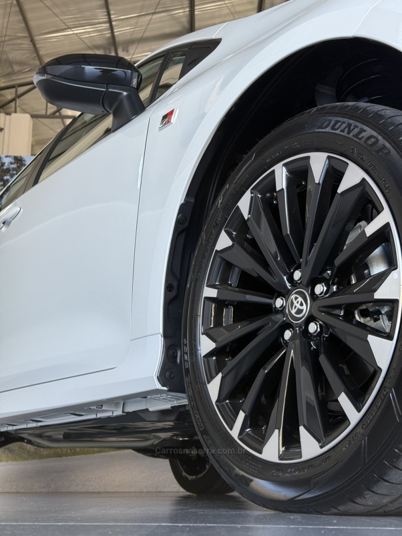 COROLLA 2.0 GR SPORT 16V FLEX 4P AUTOMÁTICO - 2024 - GARIBALDI