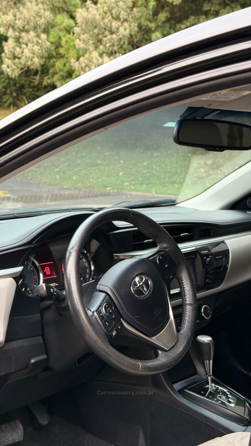 COROLLA 2.0 XEI 16V FLEX 4P AUTOMÁTICO - 2015 - FARROUPILHA