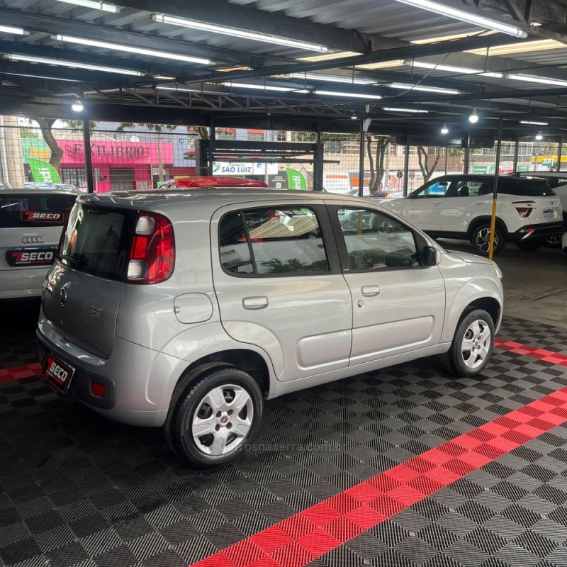 UNO 1.0 EVO VIVACE 8V FLEX 4P MANUAL - 2014 - PASSO FUNDO