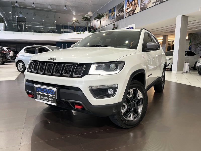 COMPASS 2.0 16V DIESEL TRAILHAWK 4X4 AUTOMÁTICO - 2017 - FARROUPILHA
