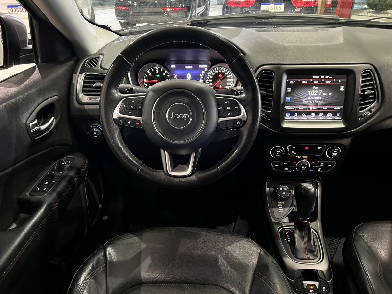 COMPASS 2.0 16V DIESEL TRAILHAWK 4X4 AUTOMÁTICO - 2017 - FARROUPILHA