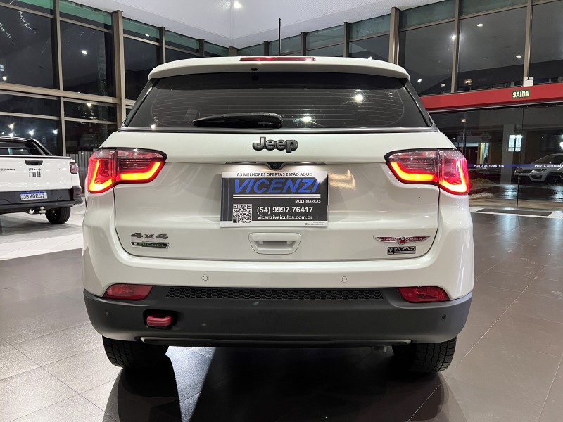 COMPASS 2.0 16V DIESEL TRAILHAWK 4X4 AUTOMÁTICO - 2017 - FARROUPILHA