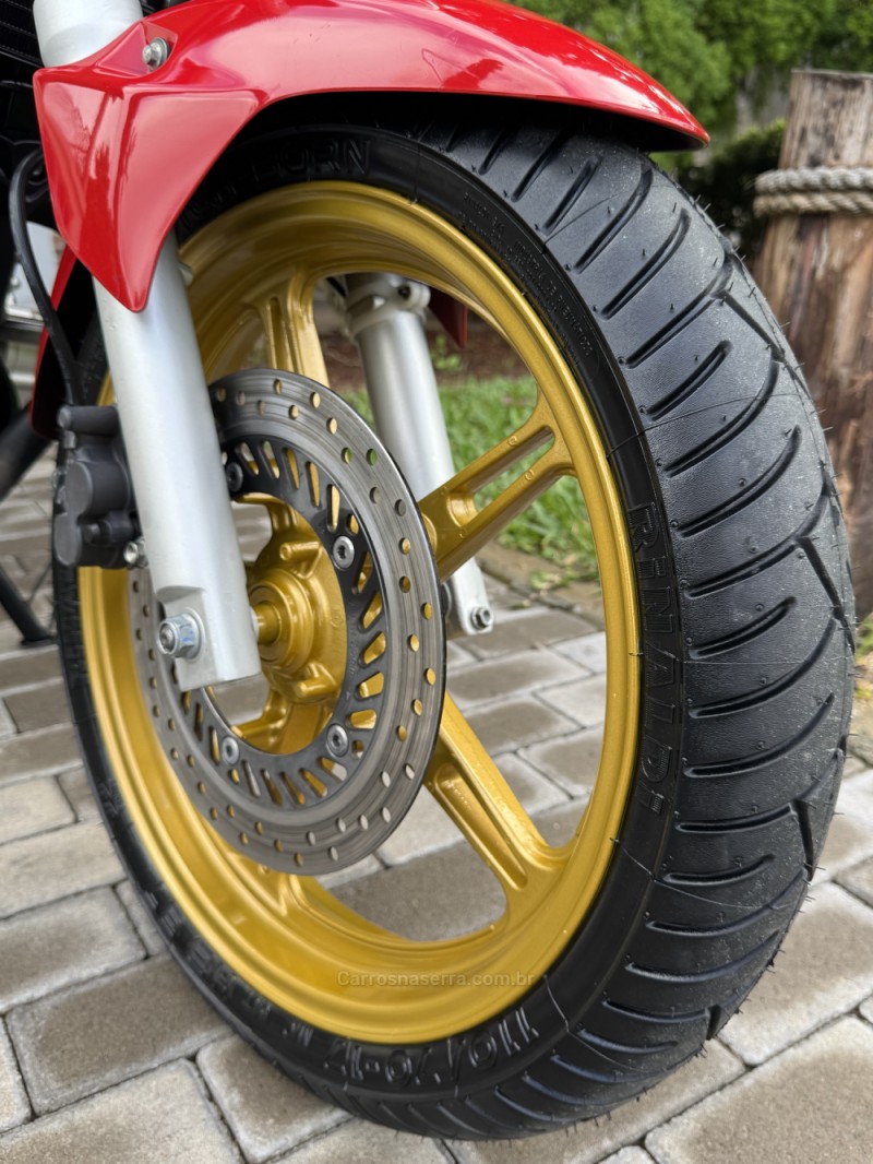 CB 300R ABS - 2015 - ENCANTADO