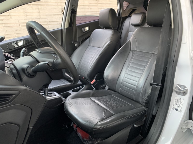 FIESTA 1.6 TITANIUM HATCH 16V FLEX 4P AUTOMÁTICO - 2015 - CAXIAS DO SUL