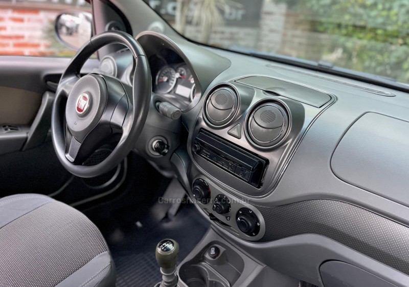 PALIO 1.6 MPI ESSENCE 16V FLEX 4P MANUAL - 2013 - ROLANTE