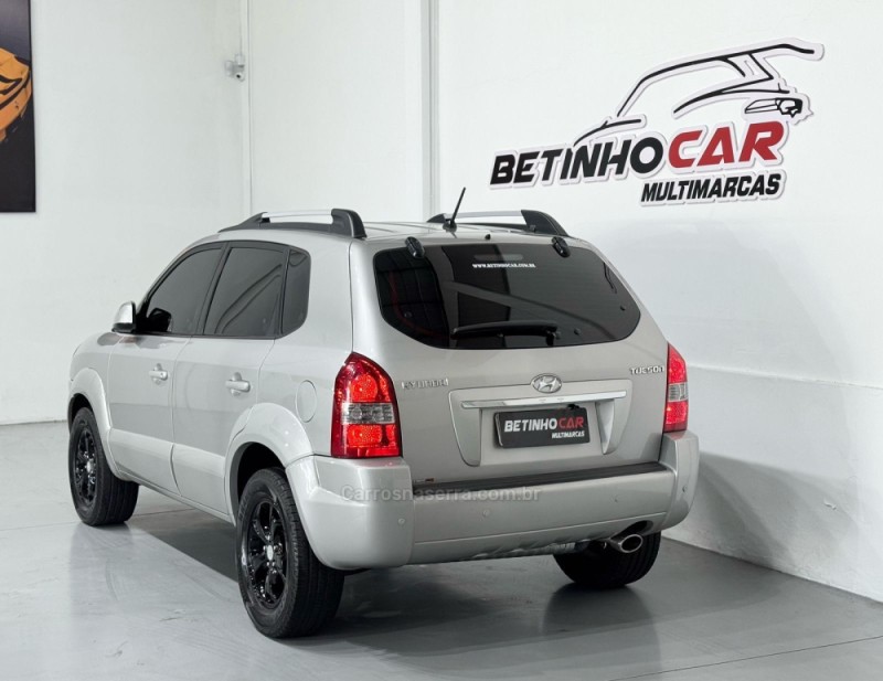 TUCSON 2.0 MPFI GLS 16V 143CV 2WD GASOLINA 4P AUTOMÁTICO - 2010 - ESTâNCIA VELHA