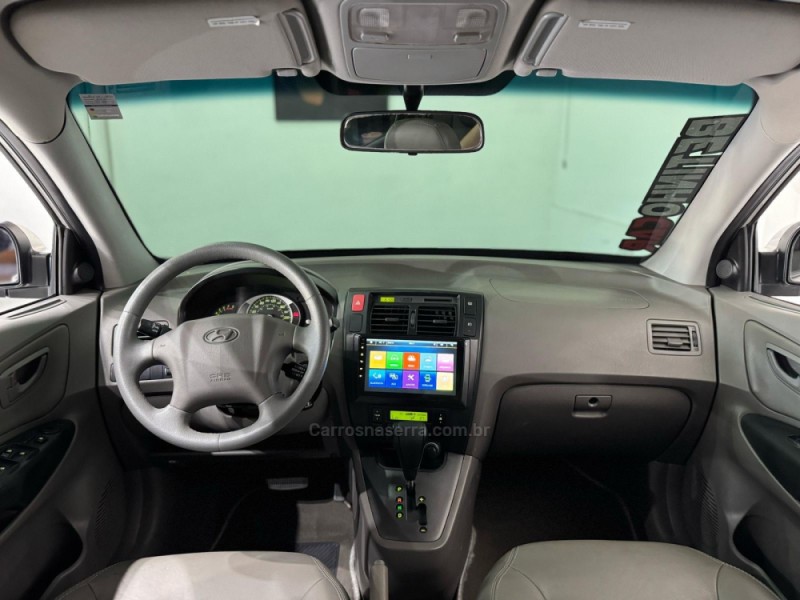 TUCSON 2.0 MPFI GLS 16V 143CV 2WD GASOLINA 4P AUTOMÁTICO - 2010 - ESTâNCIA VELHA