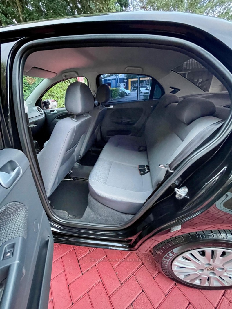 VOYAGE 1.6 MI TREND 8V FLEX 4P MANUAL - 2013 - ROLANTE