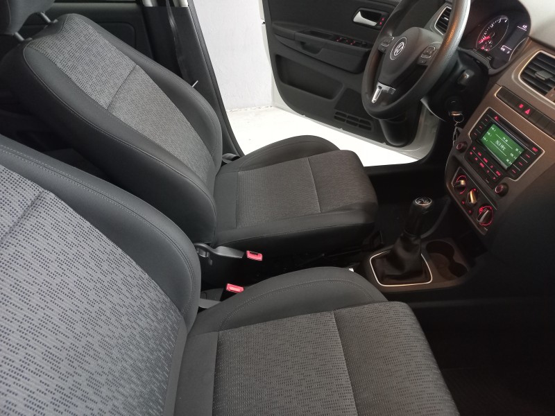 FOX 1.6 MI PRIME 8V FLEX 4P MANUAL - 2014 - BENTO GONçALVES