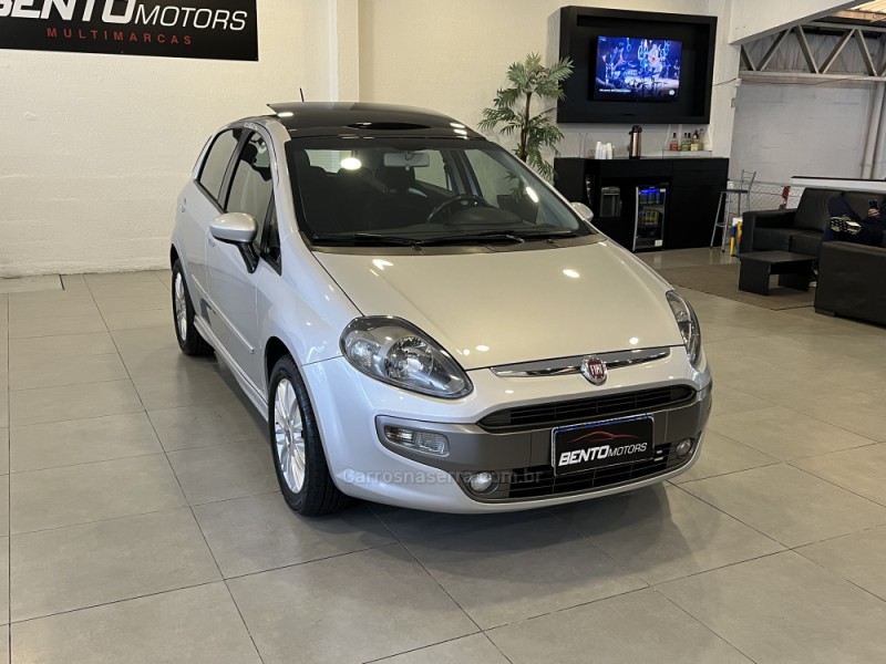 PUNTO 1.8 SPORTING 16V FLEX 4P MANUAL - 2015 - BENTO GONçALVES