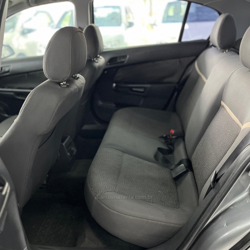 VECTRA 2.0 MPFI EXPRESSION 8V FLEX 4P MANUAL - 2011 - CANOAS