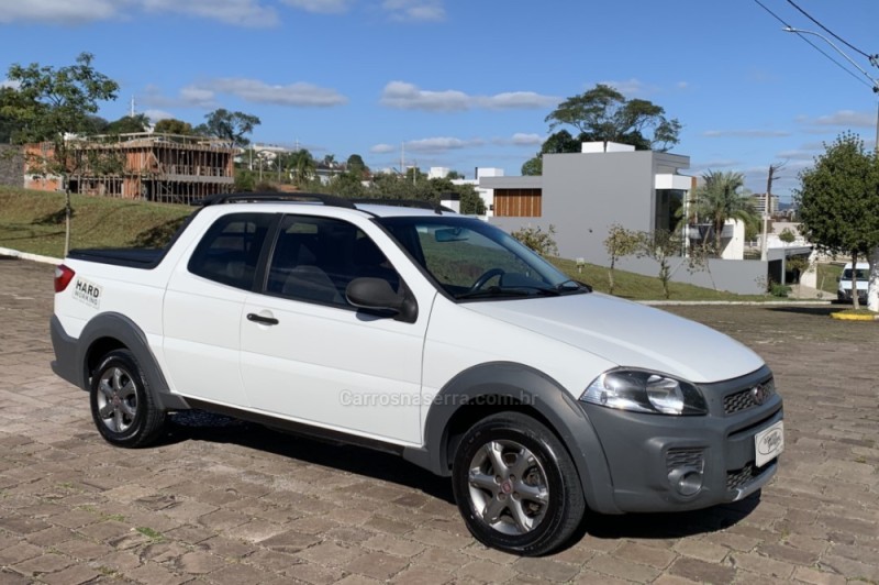 STRADA 1.4 MPI HARD WORKING CD 8V FLEX 3P MANUAL