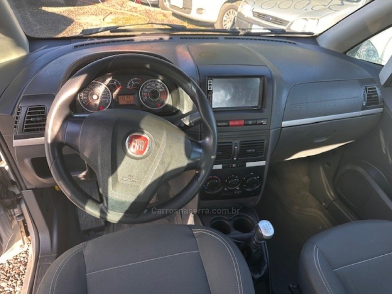 IDEA 1.4 MPI ATTRACTIVE 8V FLEX 4P MANUAL - 2012 - CANELA