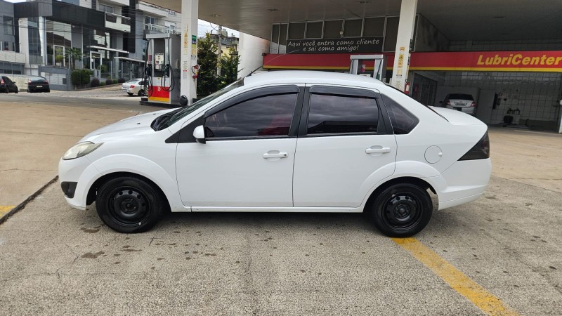 FIESTA 1.6 MPI SEDAN 8V FLEX 4P MANUAL - 2013 - CAXIAS DO SUL