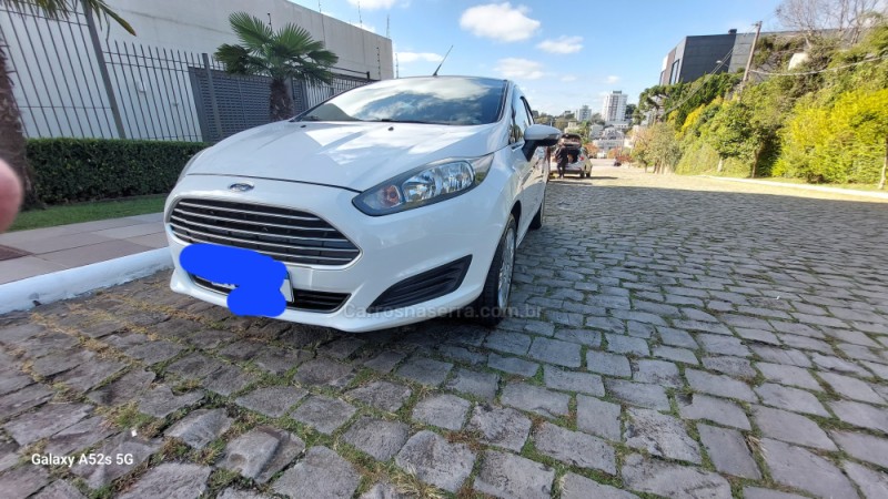 FIESTA 1.5 SE HATCH 16V FLEX 4P MANUAL - 2017 - FARROUPILHA