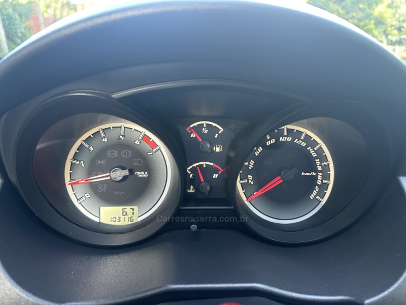 FIESTA 1.0 ROCAM 8V FLEX 4P MANUAL - 2012 - NOVA PRATA