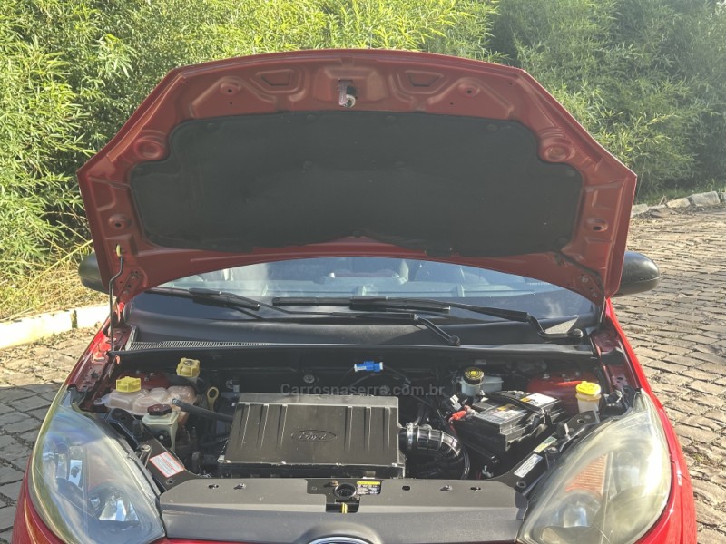 FIESTA 1.0 ROCAM 8V FLEX 4P MANUAL - 2012 - NOVA PRATA