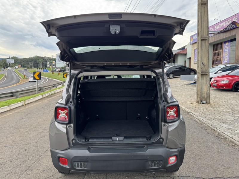 RENEGADE 1.8 16V FLEX SPORT 4P MANUAL - 2016 - DOIS IRMãOS