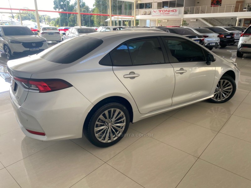 COROLLA 2.0 XEI 16V FLEX 4P AUTOMÁTICO - 2024 - LAJEADO