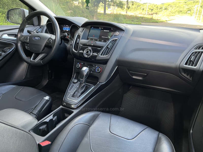 FOCUS 2.0 TITANIUM HATCH 16V FLEX 4P AUTOMÁTICO - 2017 - NOVA BASSANO