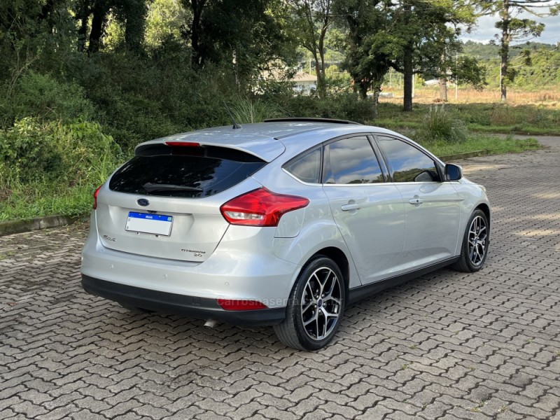 FOCUS 2.0 TITANIUM HATCH 16V FLEX 4P AUTOMÁTICO - 2017 - NOVA BASSANO