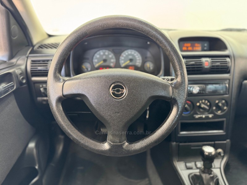 ASTRA 2.0 MPFI ADVANTAGE 8V FLEX 2P MANUAL - 2005 - CARLOS BARBOSA