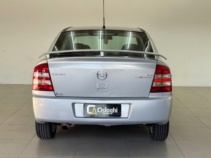 ASTRA 2.0 MPFI ADVANTAGE 8V FLEX 2P MANUAL - 2005 - CARLOS BARBOSA