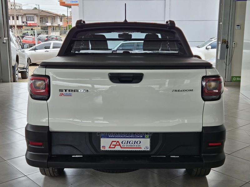 STRADA 1.3 FIRE FREEDOM 8V CD FLEX 4P MANUAL - 2023 - TAPEJARA