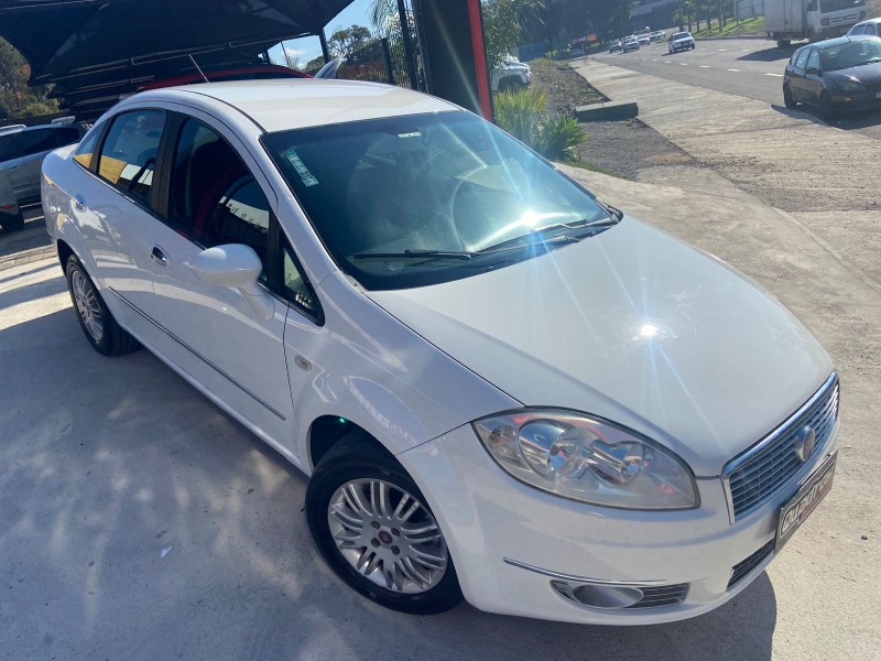 linea 1.8 lx 16v flex 4p manual 2011 caxias do sul