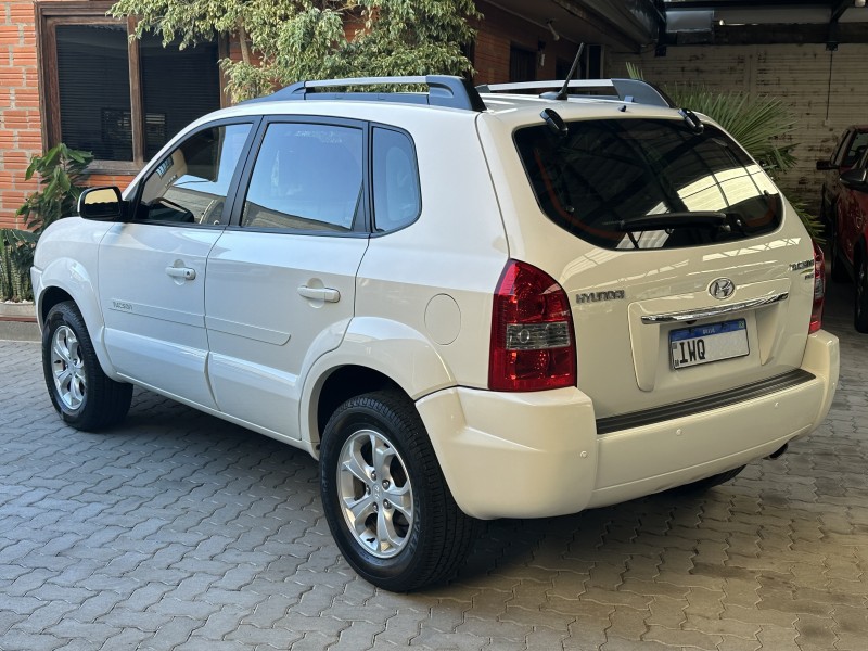TUCSON 2.0 MPFI GLS BASE 16V 143CV 2WD FLEX 4P AUTOMÁTICO - 2016 - CAXIAS DO SUL