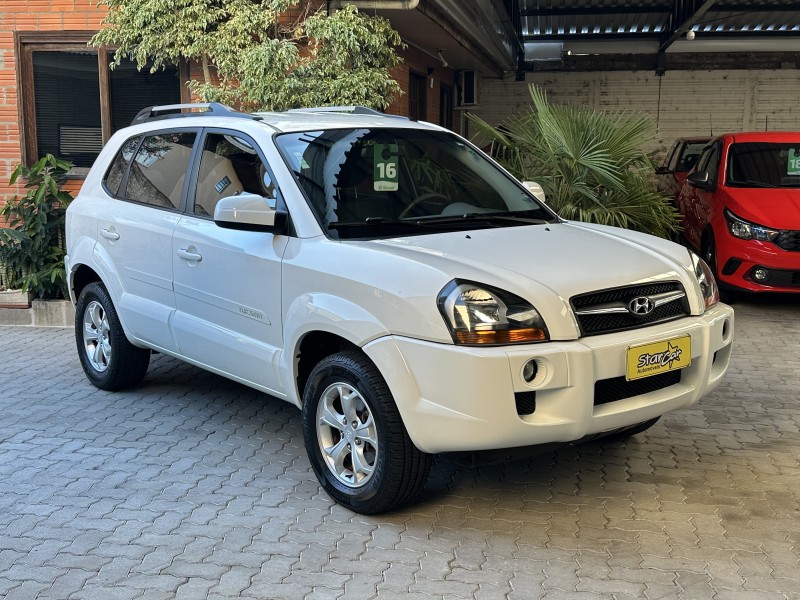 TUCSON 2.0 MPFI GLS BASE 16V 143CV 2WD FLEX 4P AUTOMÁTICO - 2016 - CAXIAS DO SUL