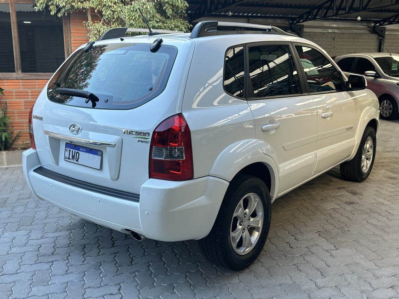 TUCSON 2.0 MPFI GLS BASE 16V 143CV 2WD FLEX 4P AUTOMÁTICO - 2016 - CAXIAS DO SUL