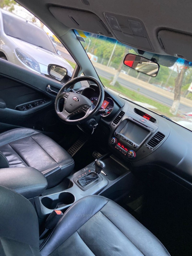 CERATO 1.6 SX3 16V FLEX 4P AUTOMÁTICO - 2015 - ESTâNCIA VELHA