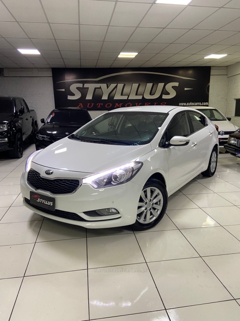 CERATO 1.6 SX3 16V FLEX 4P AUTOMÁTICO - 2015 - ESTâNCIA VELHA