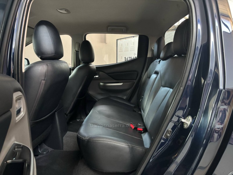 L200 TRITON 2.4 HPE-S SPORT 4X4 CD 16V DIESEL 4P AUTOMÁTICO - 2019 - PORTO ALEGRE